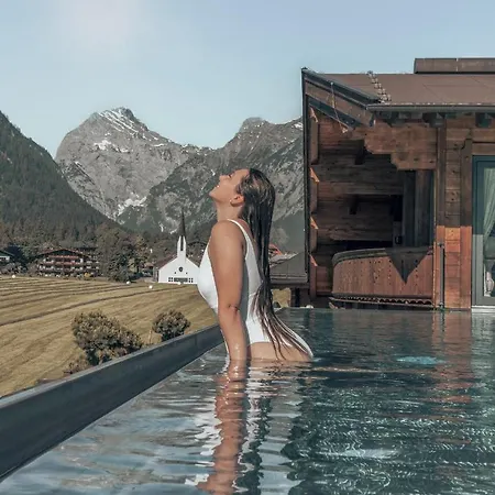 Karwendel - Ihr Wellness Zuhause Am Achensee 4*